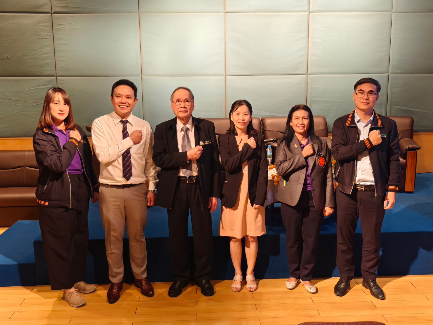 ขาวท-3-01.jpg